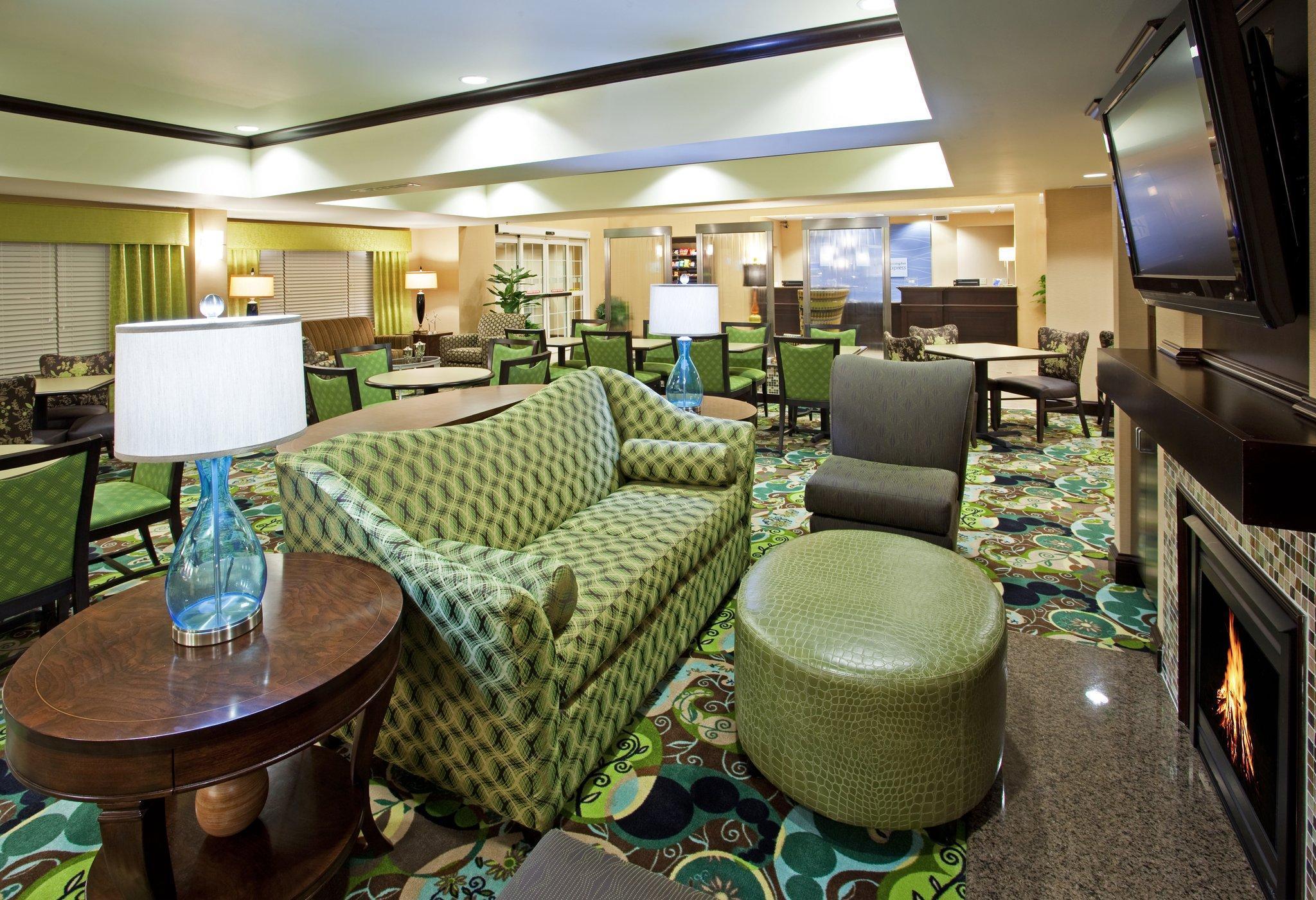 Holiday Inn Express - Columbus - Dublin By Ihg Eksteriør bilde